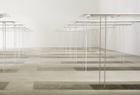 竹尾ペーパーショー　展示テーブル１