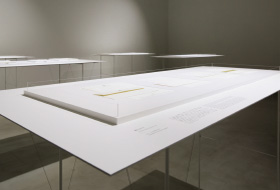 竹尾ペーパーショー　展示テーブル２